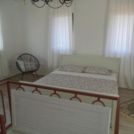 Chic Sea Front Apartment With Breathtaking Kotor Bay View Donji Stoliv Exterior photo